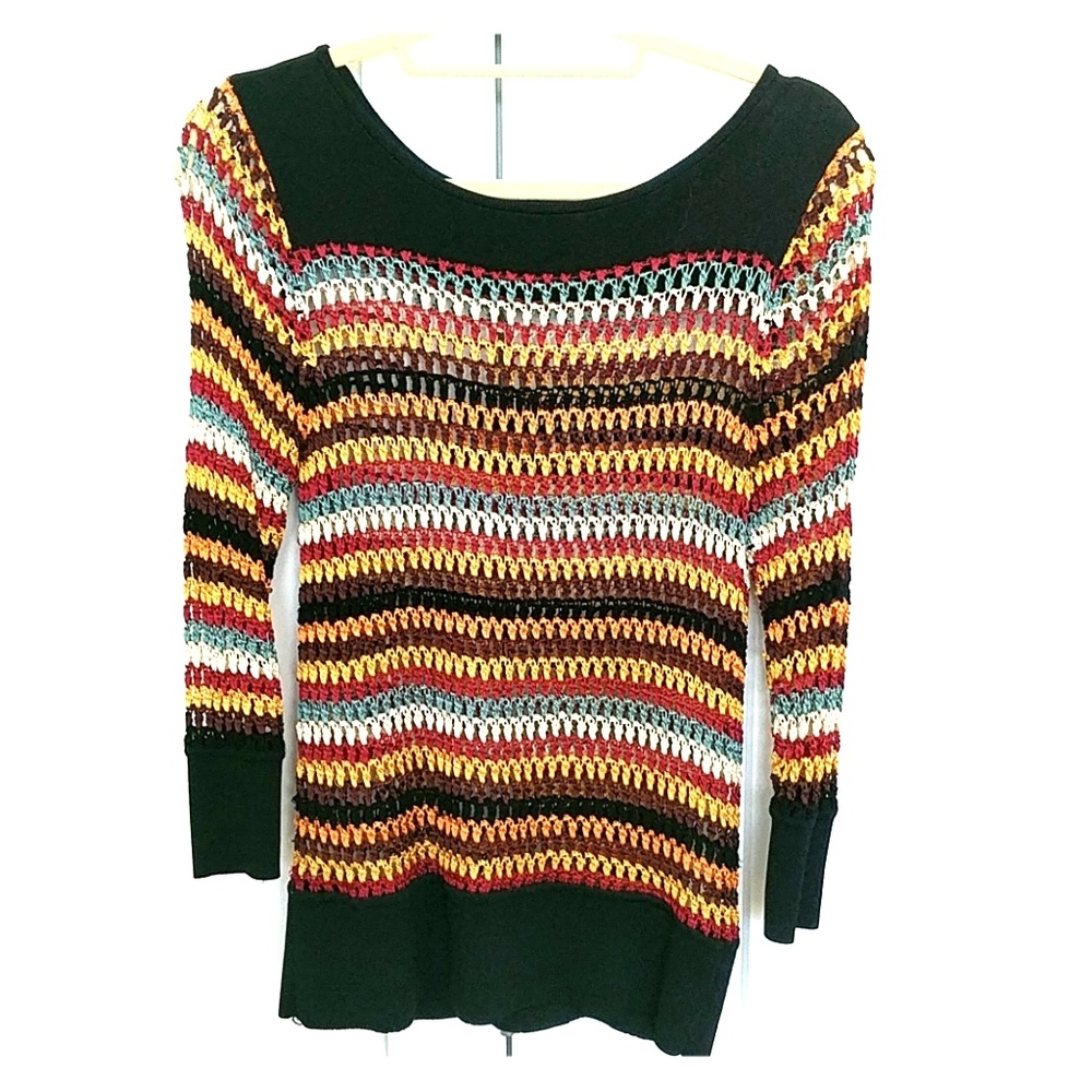 Beautiful WR brand crochet style sweater